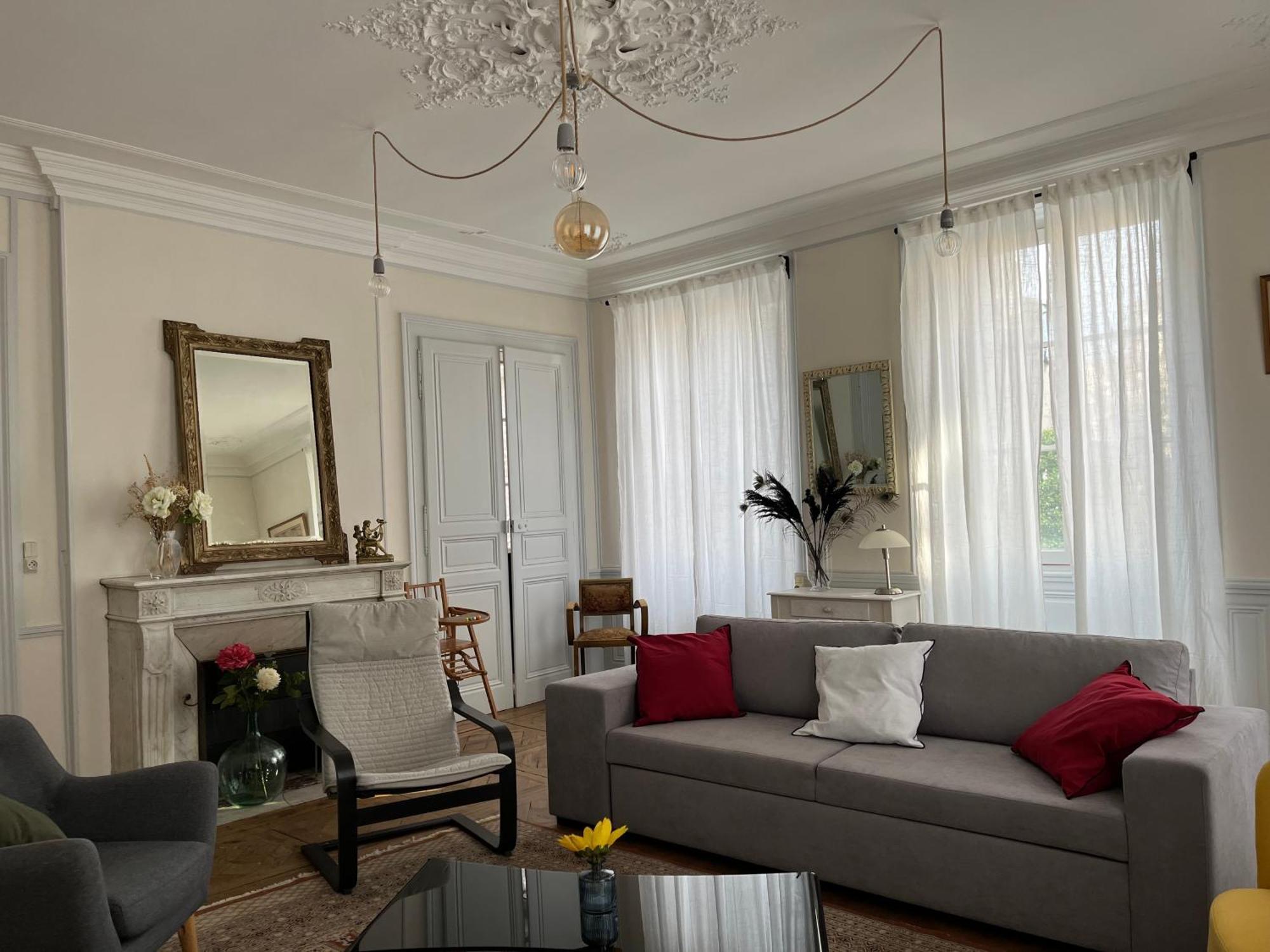 La Villa Louana 1 Appartement 160M2 Sobriete,Elegance En Coeur De Ville Aubusson  Esterno foto