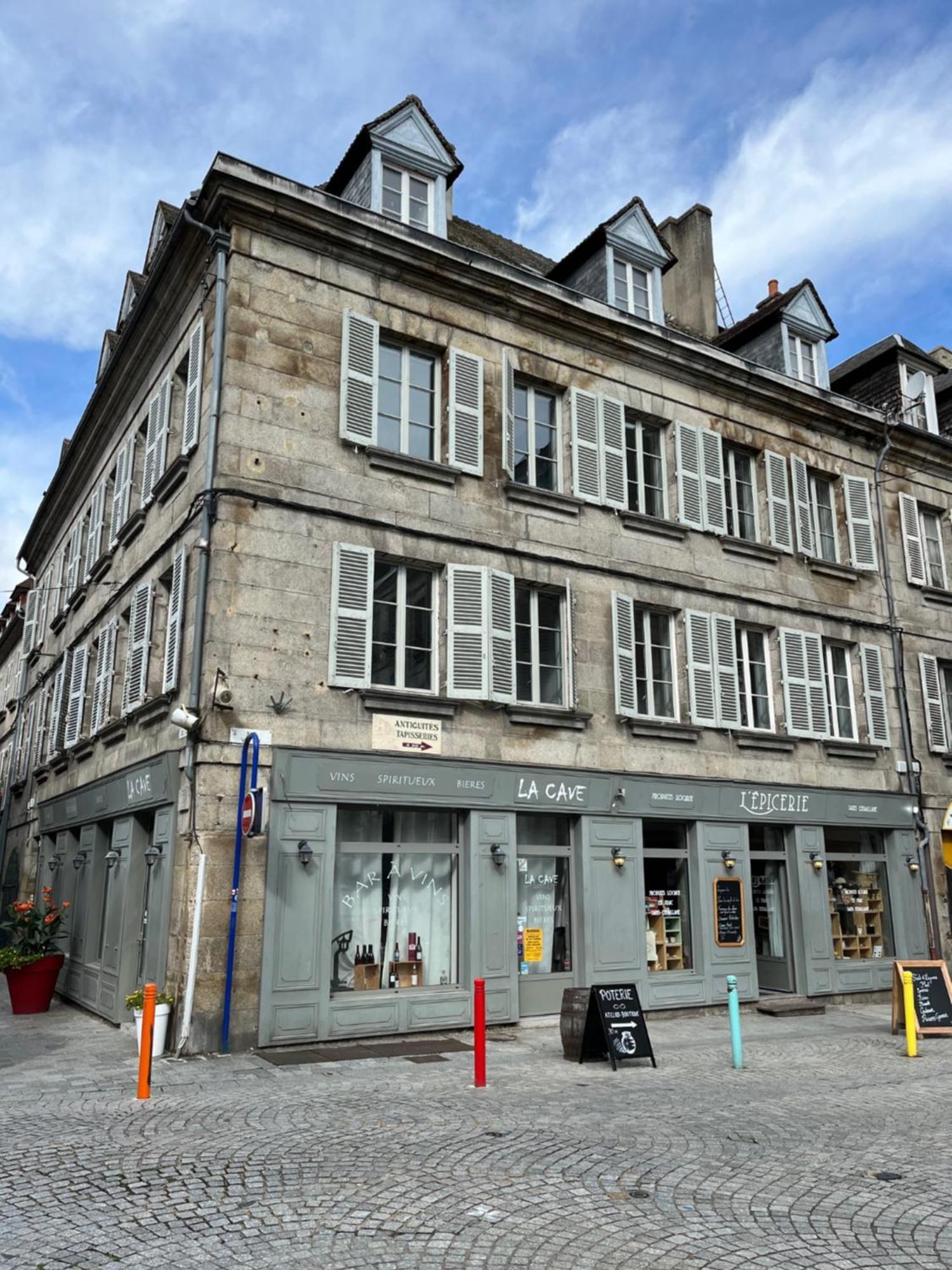 La Villa Louana 1 Appartement 160M2 Sobriete,Elegance En Coeur De Ville Aubusson  Esterno foto